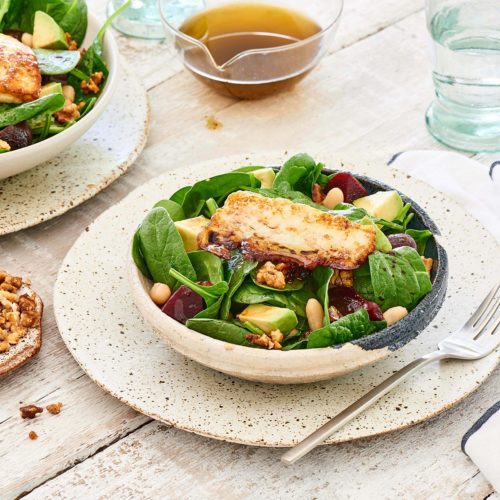 Spinach Salad with Beets and Halloumi