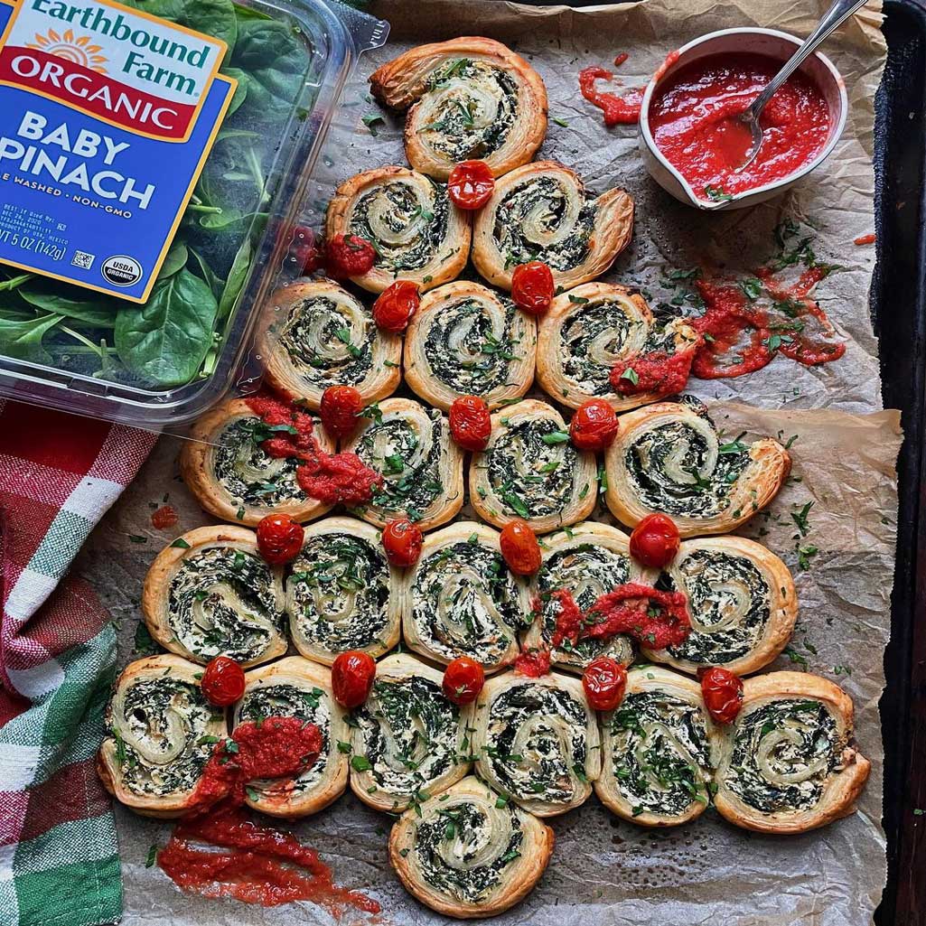 https://www.earthboundfarm.com/wp-content/uploads/2020/12/Spinach-and-Ricotta-Puffed-Pastry-Christmas-Tree-Featured-Image.jpg