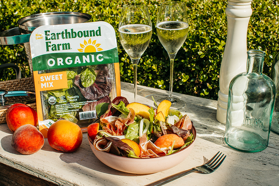 Prosciutto and Peach Salad with Sweet Mix Blend